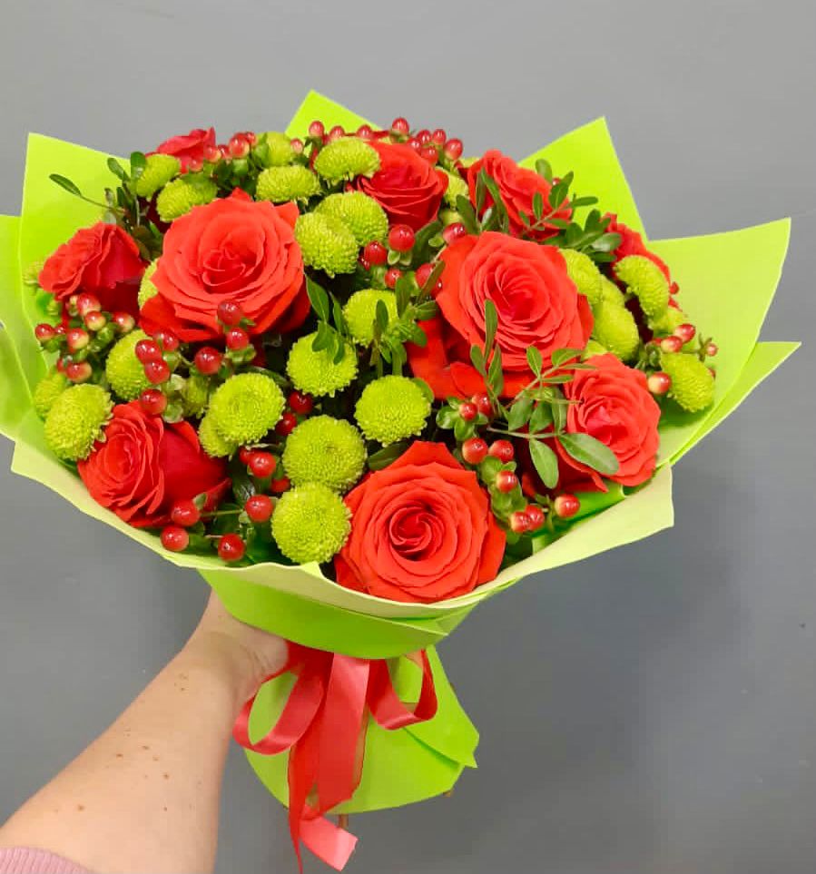 Букет цветов из: Хризантемы и Розы в Старобачатах