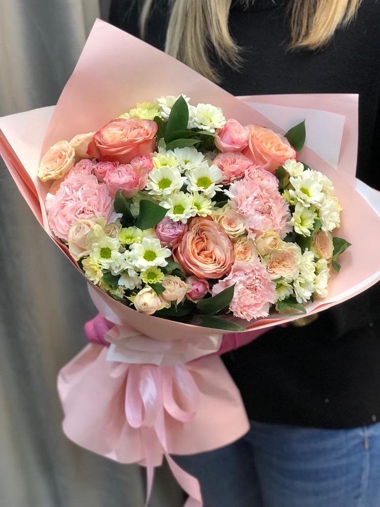 Букет цветов из: Гвоздики, Розы и Хризантемы в Старобачатах