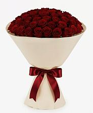 Букет 101 Бордовая роза Блэк Бакарра в Старобачатах