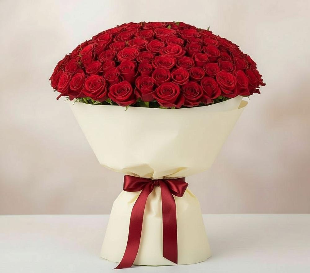 Букет 101 Красная роза Милано в Старобачатах
