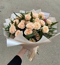 Букет Кремовые розы Латте в Старобачатах