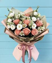 Букет цветов из:  Розы, Альстромерии и Лизиантусы в Старобачатах