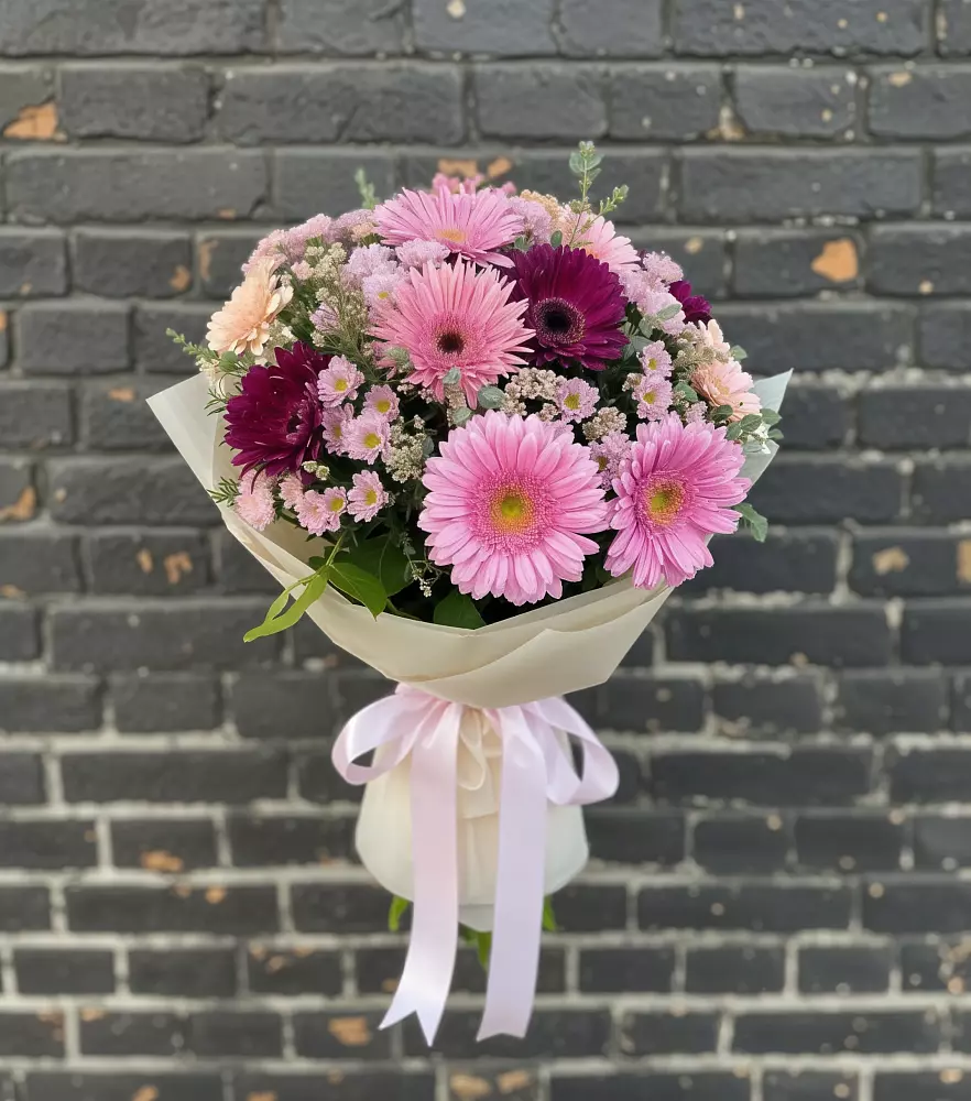 Букет цветов из: Герберы и Хризантемы в Старобачатах
