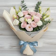 Букет цветов из:  Лизиантусы в Старобачатах