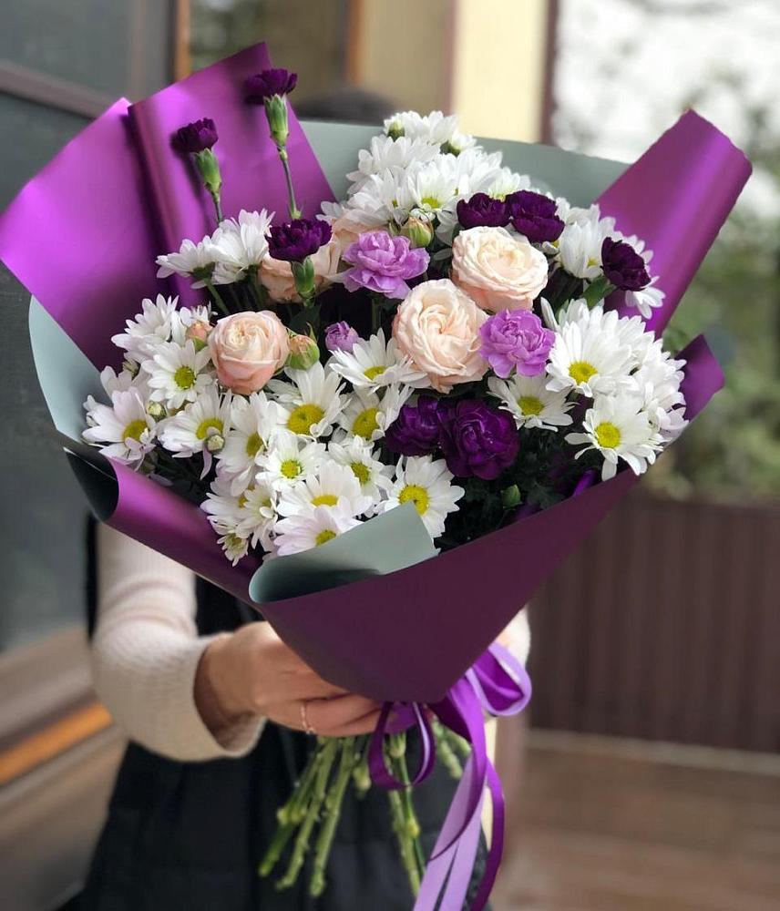Букет цветов из: Хризантемы, Гвоздики и Розы в Старобачатах