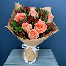 Букет цветов из:  Розы и Альстромерии в Старобачатах