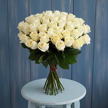 Букет 51 Белая роза Эдлесс Лав в Старобачатах