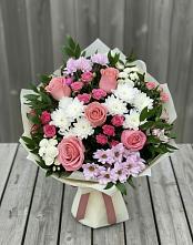Букет цветов из:  Альстромерии, Гвоздики, Розы и Хризантемы #REPLACE_PRED# Старобачатах
