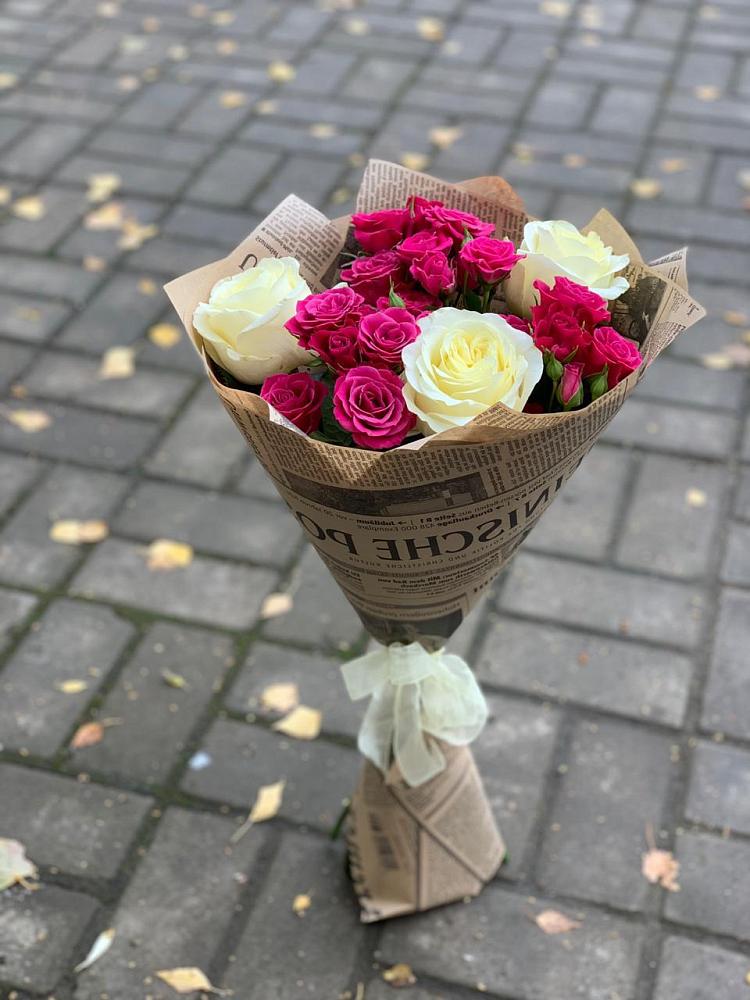 Букет цветов из: Розы в Старобачатах