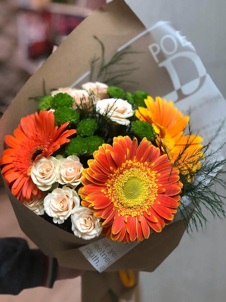 Букет цветов из: Герберы, Хризантемы и Розы в Старобачатах