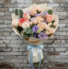 Букет цветов из:  Розы, Лизиантусы и Гвоздики #REPLACE_PRED# Старобачатах