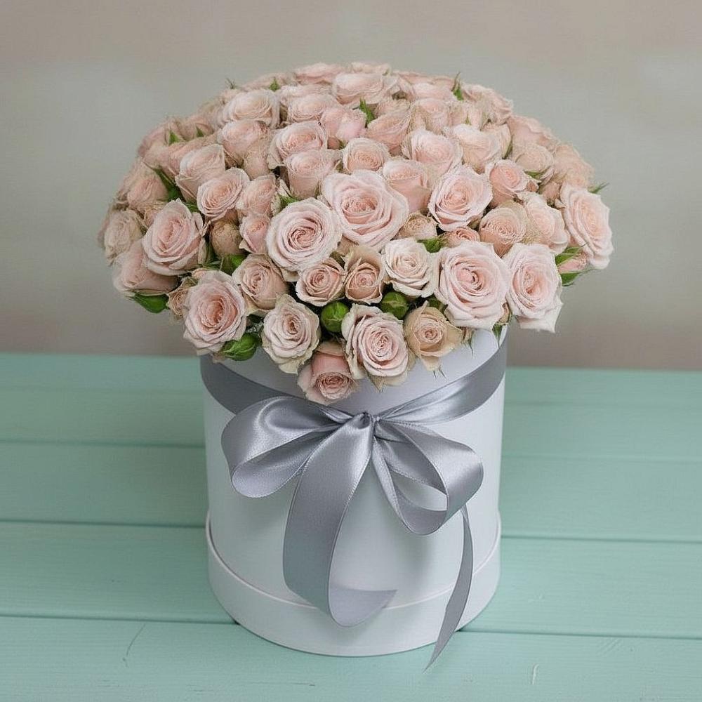 Цветочная композиция из Розы в шляпной коробке в Старобачатах